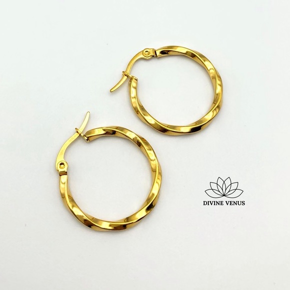 Twisted Hoop Earrings • 304 Gold Plated Stainless Steel - Picture 4 of 4